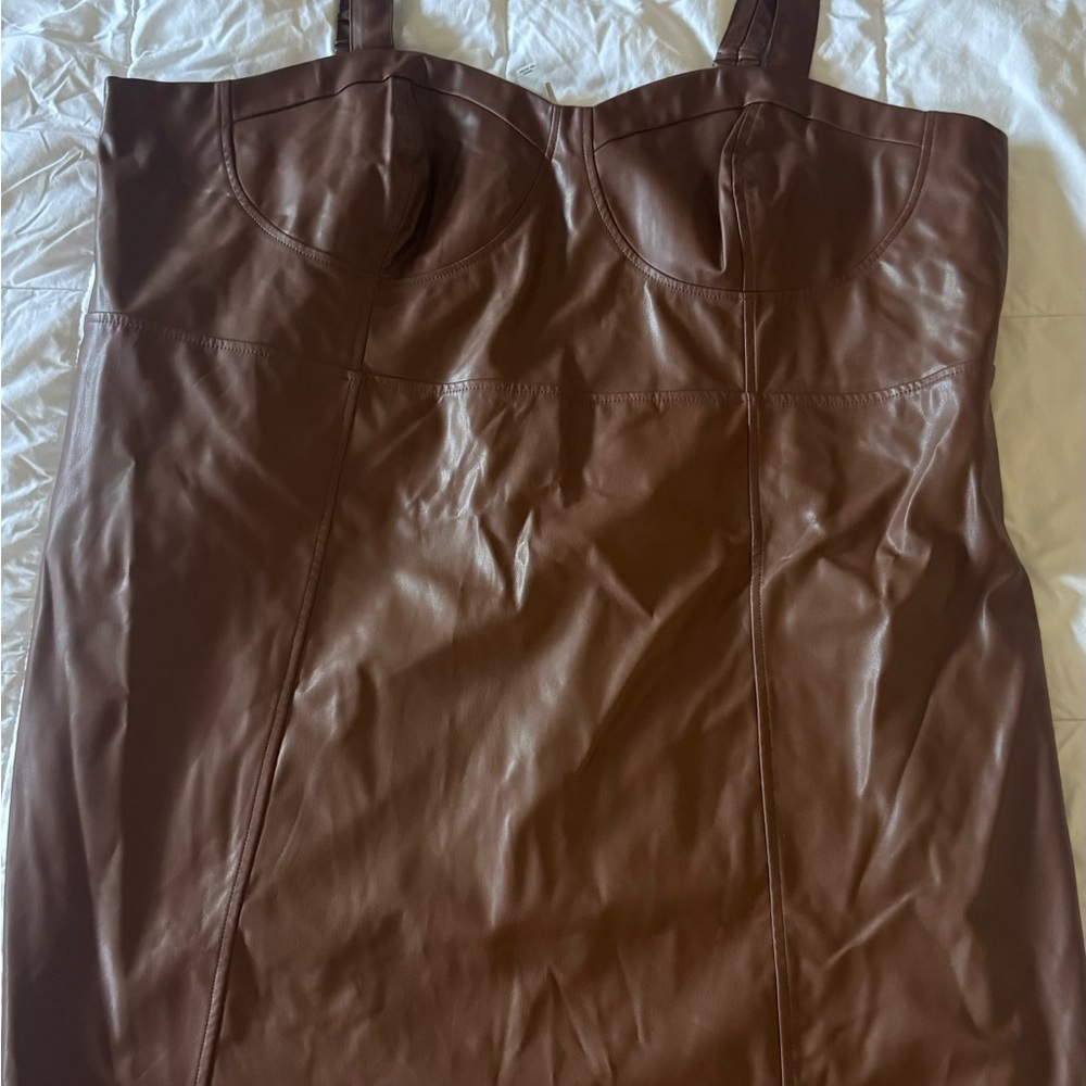 Brown leather dress - Picture 2 of 3